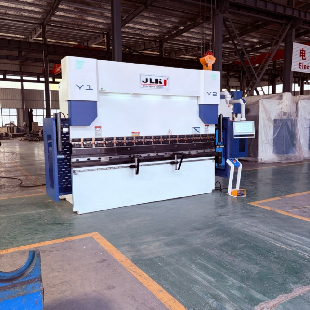 Style A 110T/3200 Workshop Front View