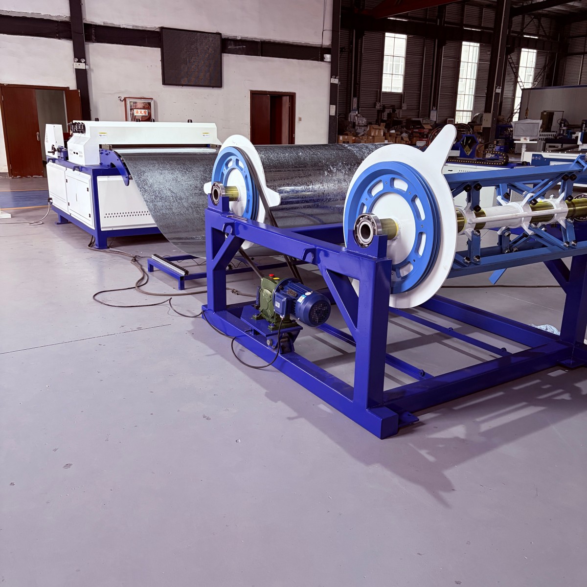 Auto Duct Line 3 Decoiler with Steel Coil Loaded