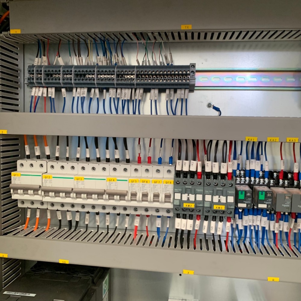 Schneider Electrical Cabinet Wiring